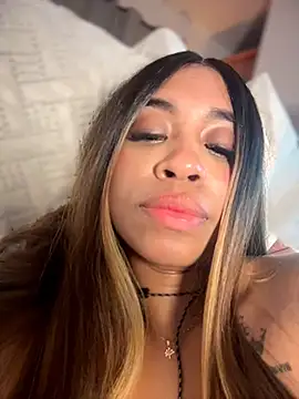 bella__honey's Webcam Live Show