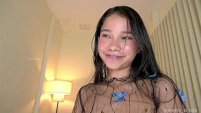 marce_algara's Webcam Live Show