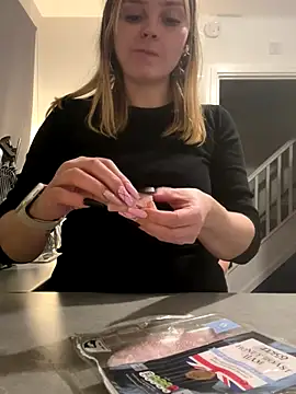 Sky25x's Webcam Live Show