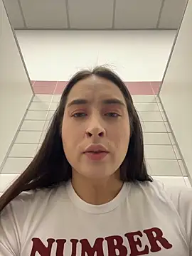 Порночат с Holly_Play