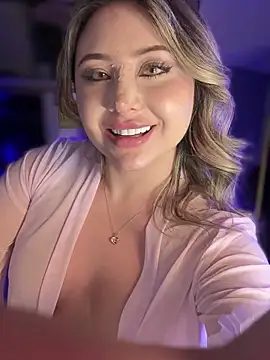 Порночат с SaraFerreira