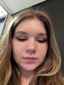 PumaShyXD's Webcam Live Show