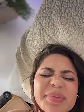 Aryrosee's Webcam Live Show