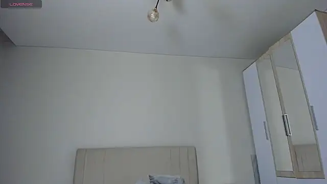 sweety_vikky's Webcam Live Show