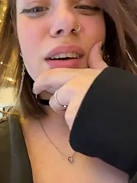 lucy-joy's Webcam Live Show