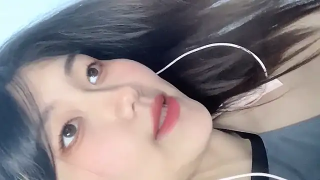 mmmooo808's Webcam Live Show