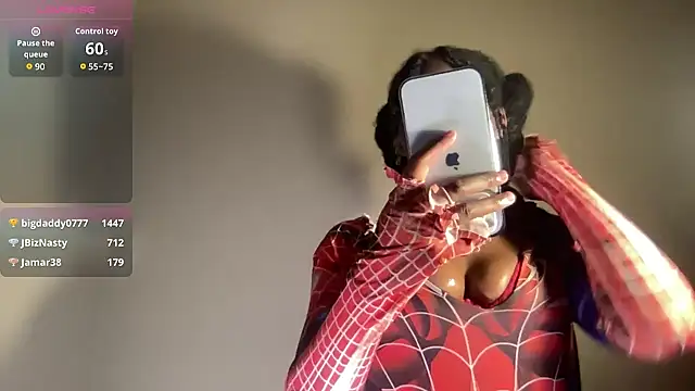 maskedgirl5005's Webcam Live Show