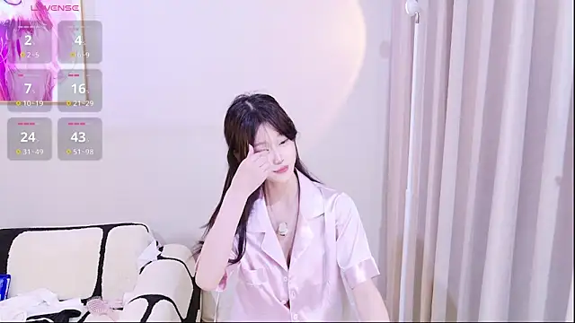 xiaoxi---n's Webcam Live Show