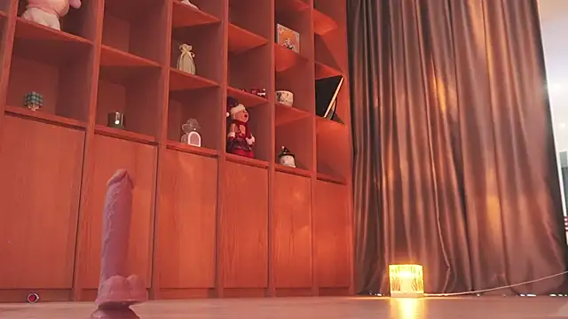 hyun_chia's Webcam Live Show