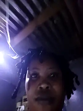 OCEANSQUITERXXX's Webcam Live Show