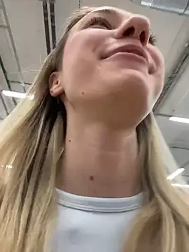 Порночат с Lia__Love