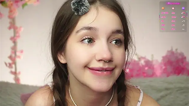 AmiLewis's Webcam Live Show