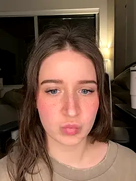 nerdynina's Webcam Live Show