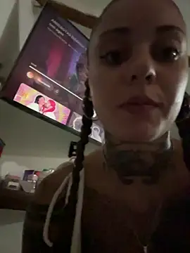 lucyrossink's Webcam Live Show