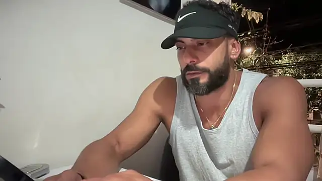 romeolovedark's Webcam Live Show