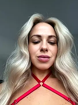 streetdoll's Webcam Live Show