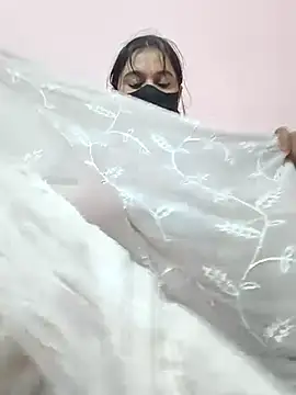 SpicyQueenX69's Webcam Live Show