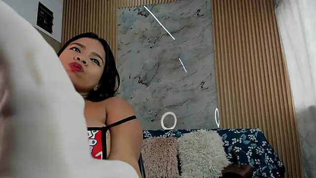 Any_topless's Webcam Live Show