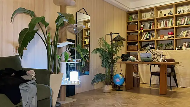 meowLili's Webcam Live Show