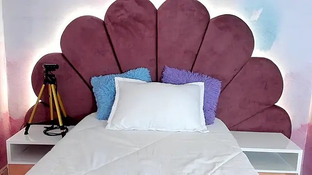 Carohorny4u's Webcam Live Show