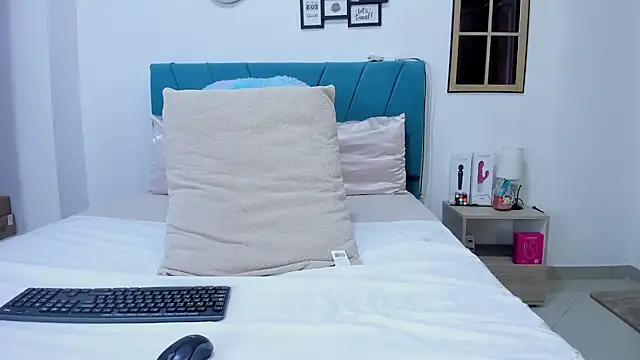 kamila_lopez's Webcam Live Show