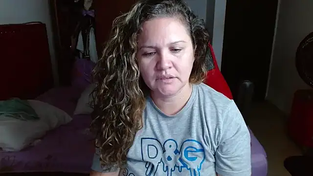 helenca43's Webcam Live Show