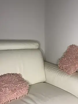 ilariea_girl's Webcam Live Show