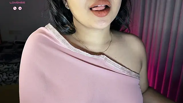 Порночат с _neesha_414_