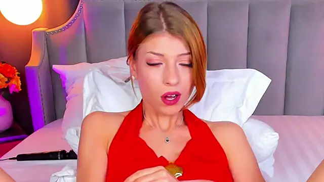 AdoraLynn's Webcam Live Show