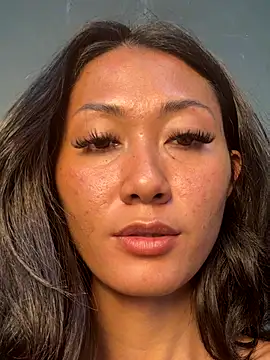 thai-dreamgirl's Webcam Live Show