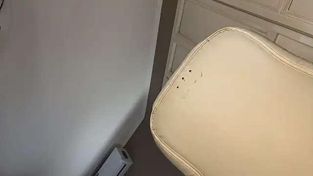 UrLillShy's Webcam Live Show