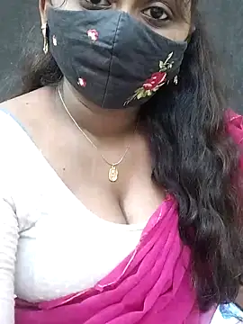 Tanuja-Sexy Webcam-Liveshow