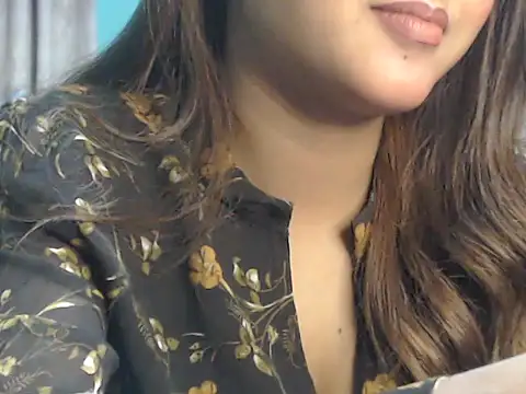 NancyRuvi Webcam-Liveshow