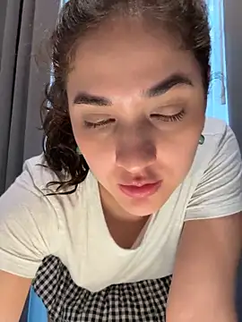 amcutefatima's Webcam Live Show