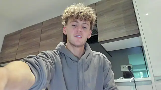 Порночат с DominantAlex18