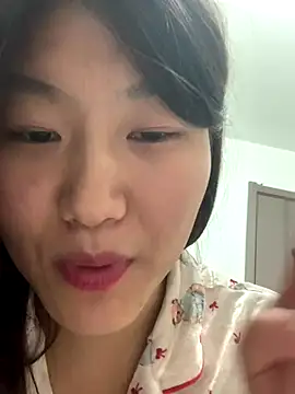 mmmooo808's Webcam Live Show