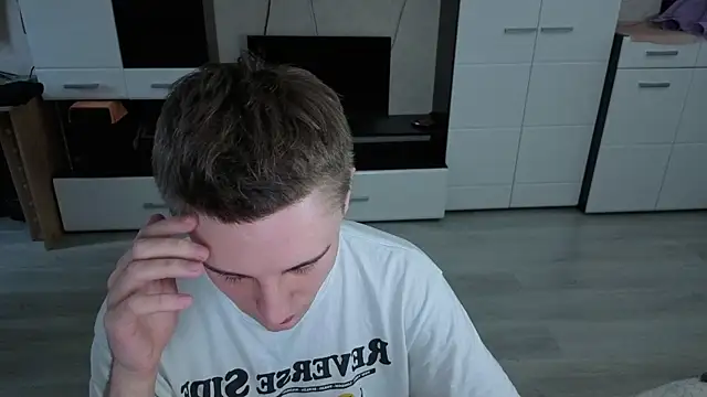 angryzan's Webcam Live Show