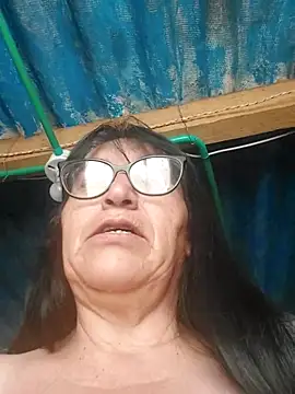 clarita_01's Webcam Live Show