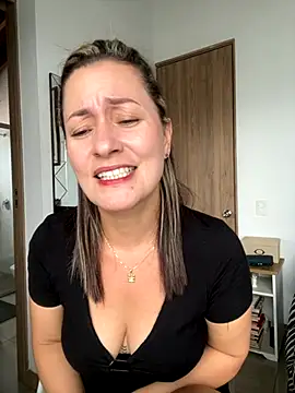 Verito_hot's Webcam Live Show