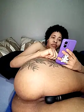 Su_Duarte_1's Webcam Live Show