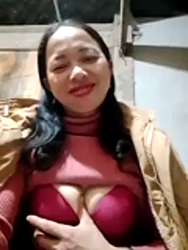 TRIEUTRIEU20's Webcam Live Show