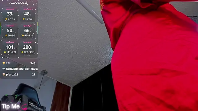 mia_18v's Webcam Live Show