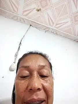 Naomi-Mature's Webcam Live Show