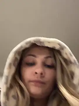 Порночат с skyemorgan01