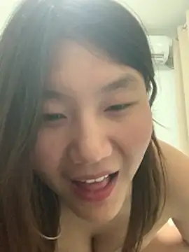 mmmooo808's Webcam Live Show