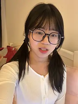 Ella-A9's Webcam Live Show