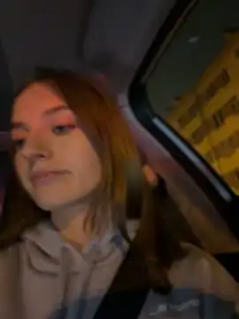 -AngelAri-'s Webcam Live Show