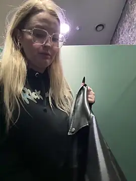 Teya_moon_'s Webcam Live Show