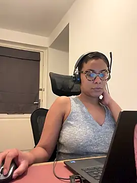 Melia_Rayne's Webcam Live Show