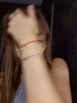 caressyourself's Webcam Live Show